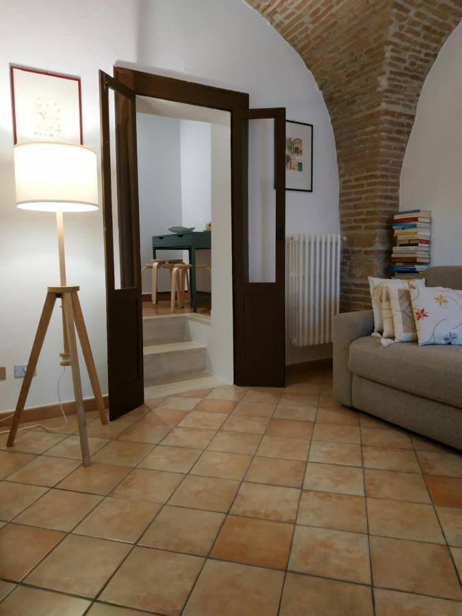 Bed And Breakfast In Piazza Orazio Venosa Dış mekan fotoğraf