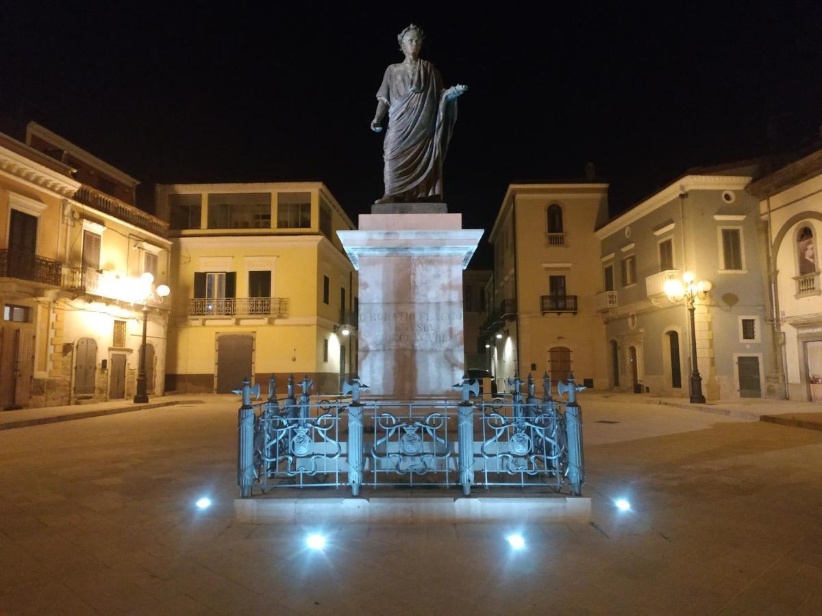 Bed And Breakfast In Piazza Orazio Venosa Dış mekan fotoğraf