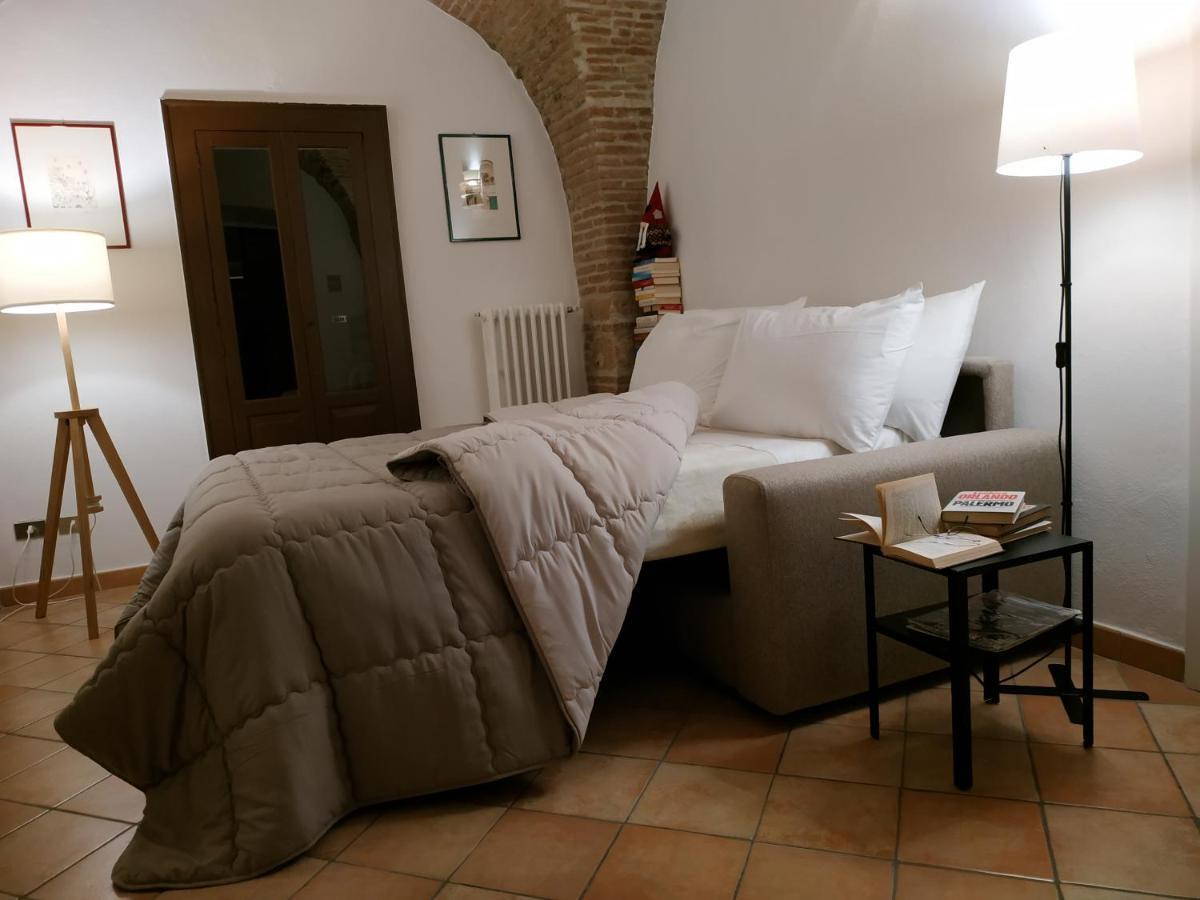 Bed And Breakfast In Piazza Orazio Venosa Dış mekan fotoğraf